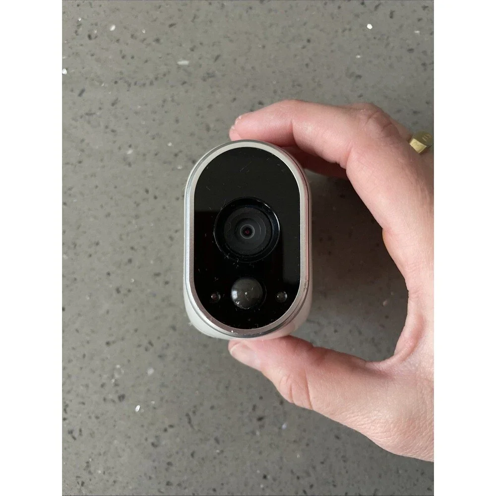 (M) Arlo NETGEAR VMC3030 HD Security Camera Magnetic